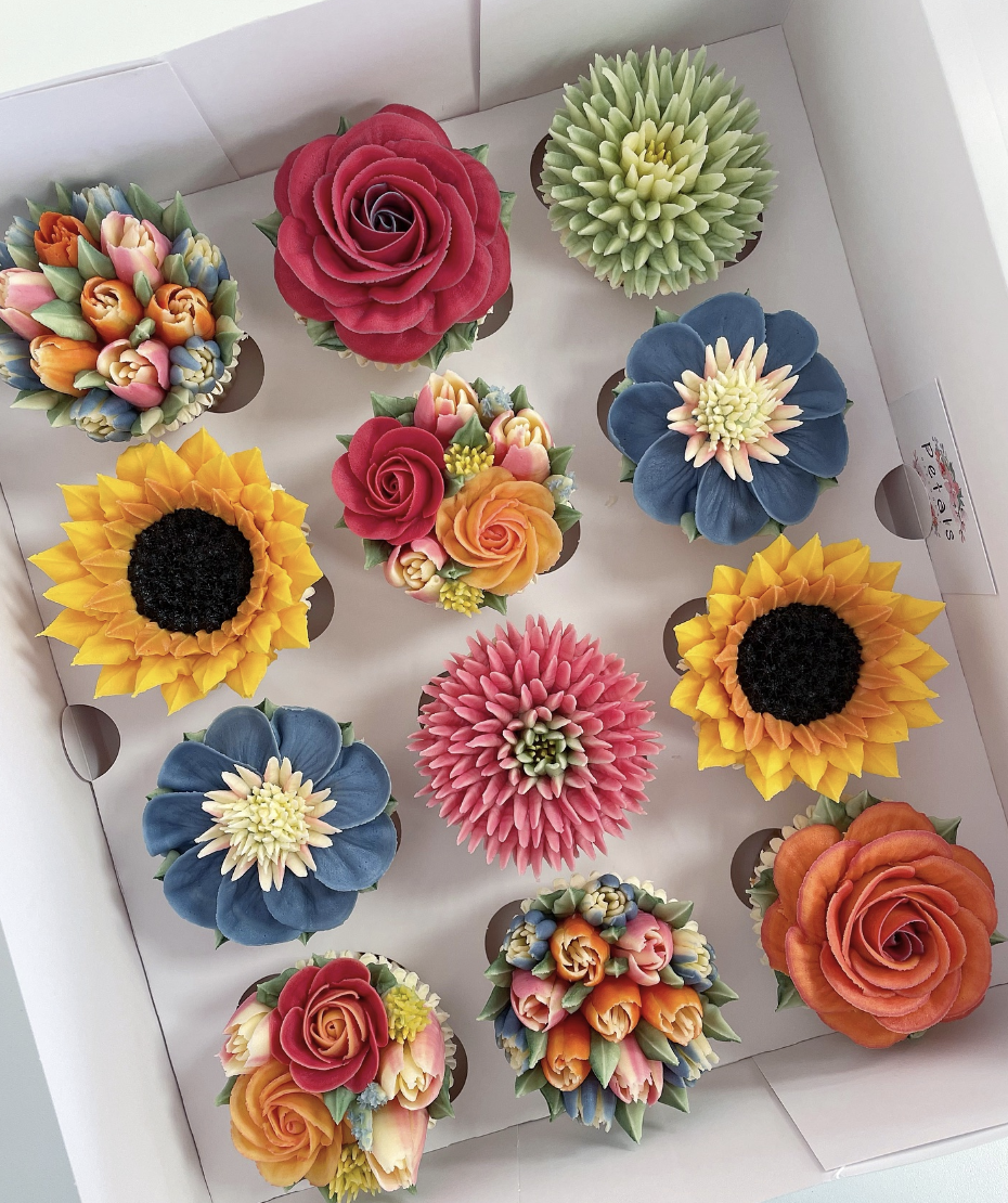 floral first birthday cupcakes